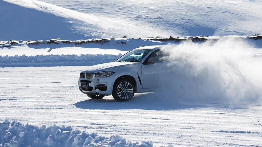 BMW Alpine xDrive สัมผัสประสบการณ์ซิ่งบนผืนหิมะ BMW Alpine xDrive สัมผัสประสบการณ์ซิ่งบนผืนหิมะ